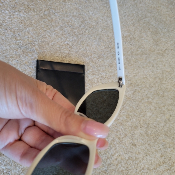 Authentic Ysl sunglasses - Picture 3 of 5